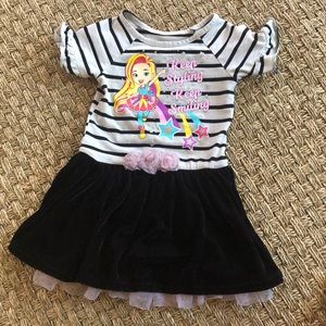 Girls dress